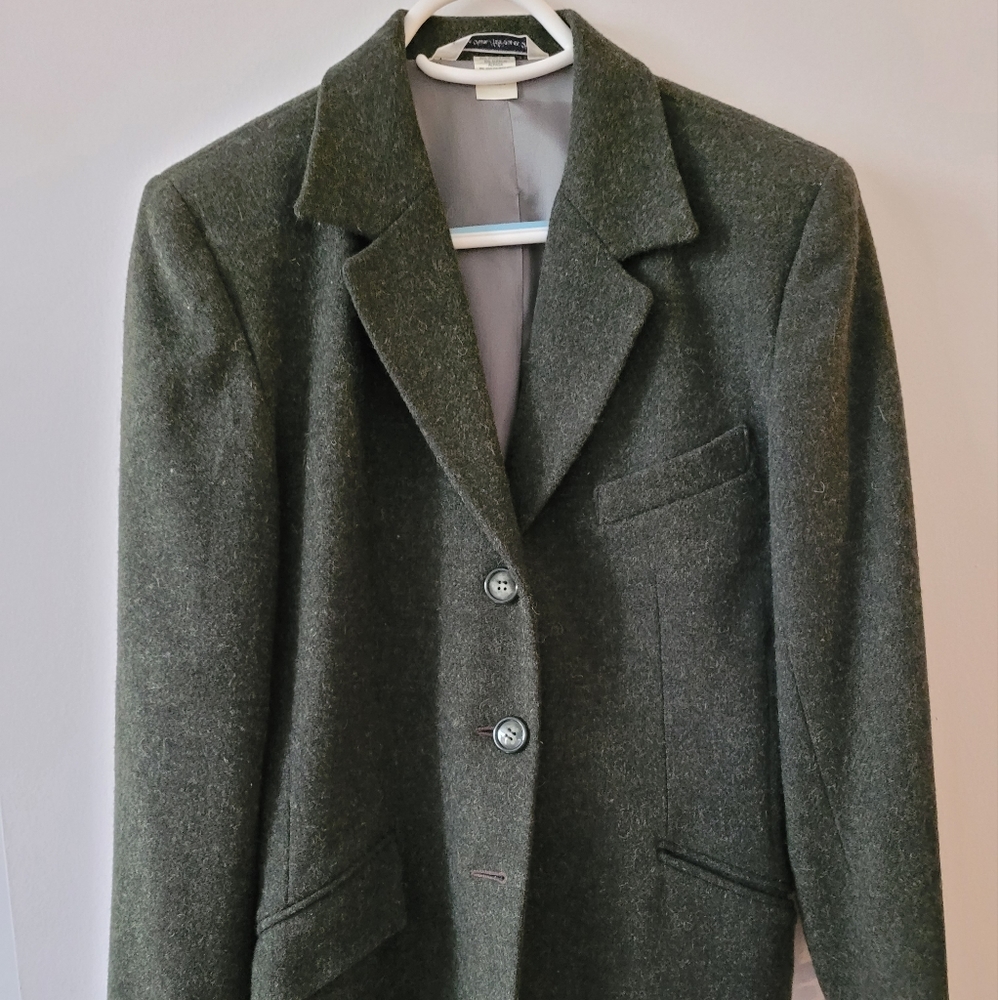 Size M - woolen Alfred Sung dark green blazer (missing one button)